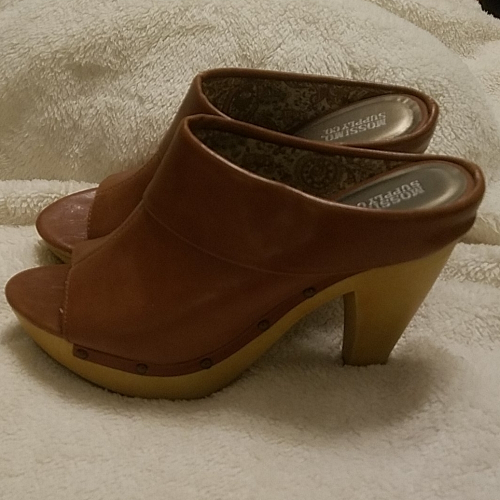 HOLD - BROWN Mossimo platform mules